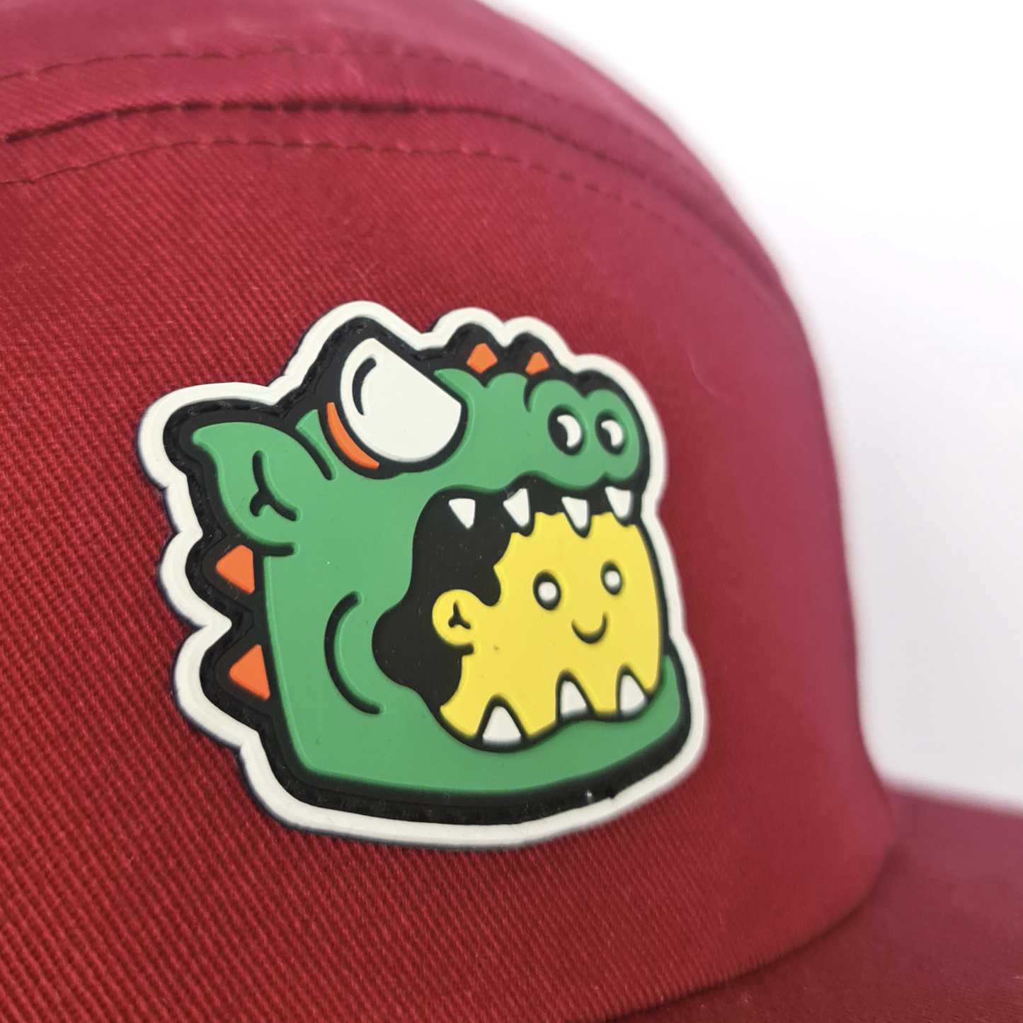 Gorra Five Panel Color Vino